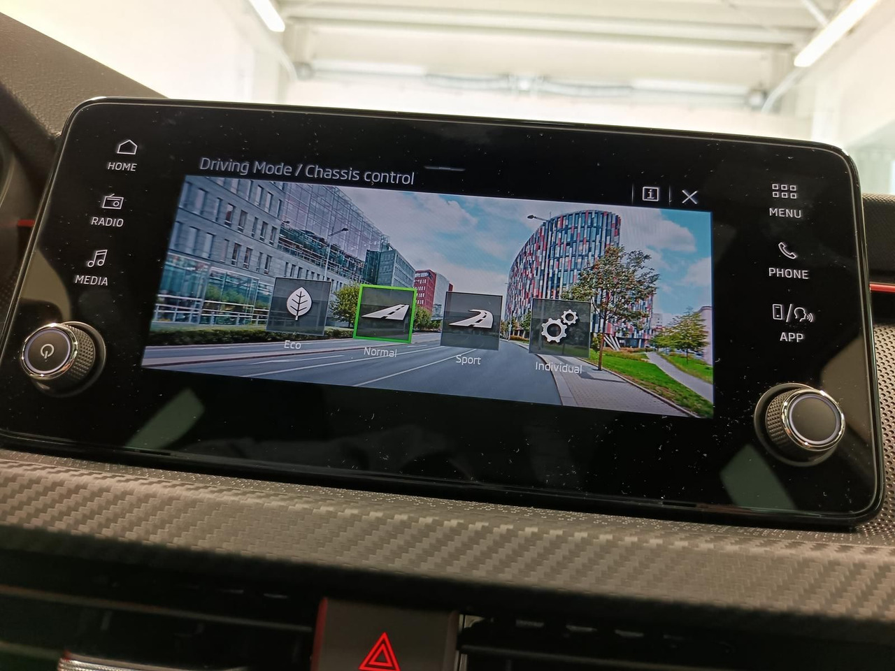 SUV Skoda Kamiq Monte Carlo 1,5 TSI DSG*AHK*PANO*LED*ACC*: photos 15