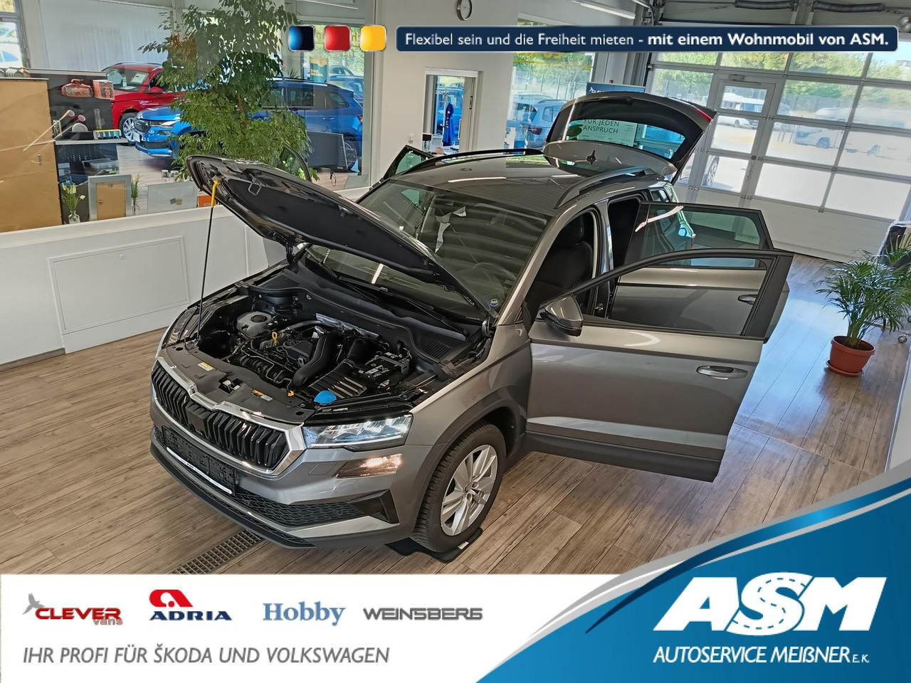 Skoda Karoq Selection 1.5 TSI DSG*NAVI*ACC*AHK-VORBER* - SUV: photos 1 Skoda Karoq Selection 1.5 TSI DSG*NAVI*ACC*AHK-VORBER* - SUV: photos 1