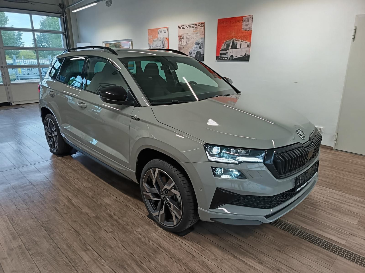 Skoda Karoq Sportline 1,5 TSI DSG*AHK*PSD*STD.HZG*NAVI - SUV: photos 3 Skoda Karoq Sportline 1,5 TSI DSG*AHK*PSD*STD.HZG*NAVI - SUV: photos 3
