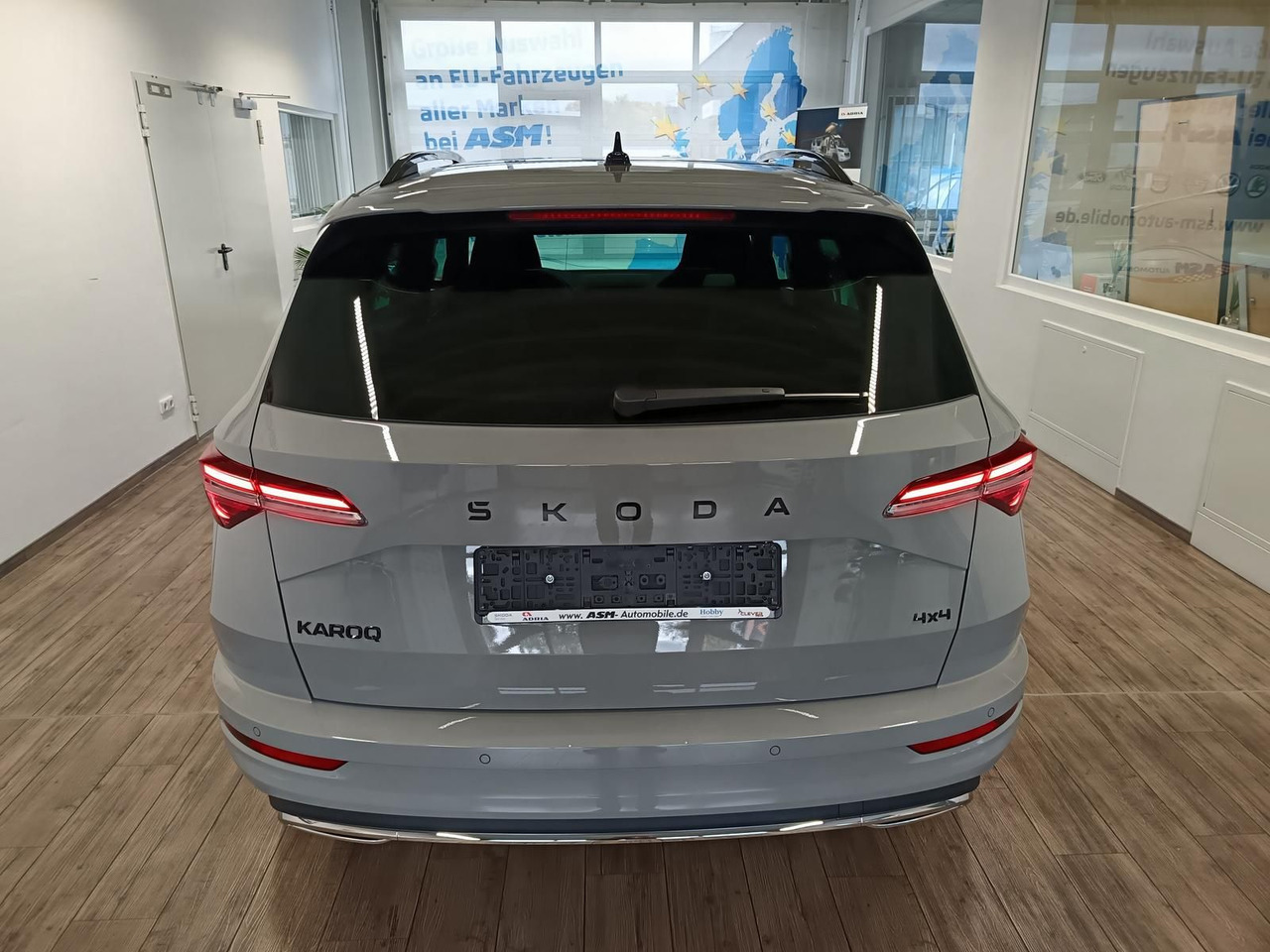 Skoda Karoq Sportline 2,0 TDI 4x4*AHK*PSD*STD.HZG*DCC* - SUV: photos 5 Skoda Karoq Sportline 2,0 TDI 4x4*AHK*PSD*STD.HZG*DCC* - SUV: photos 5