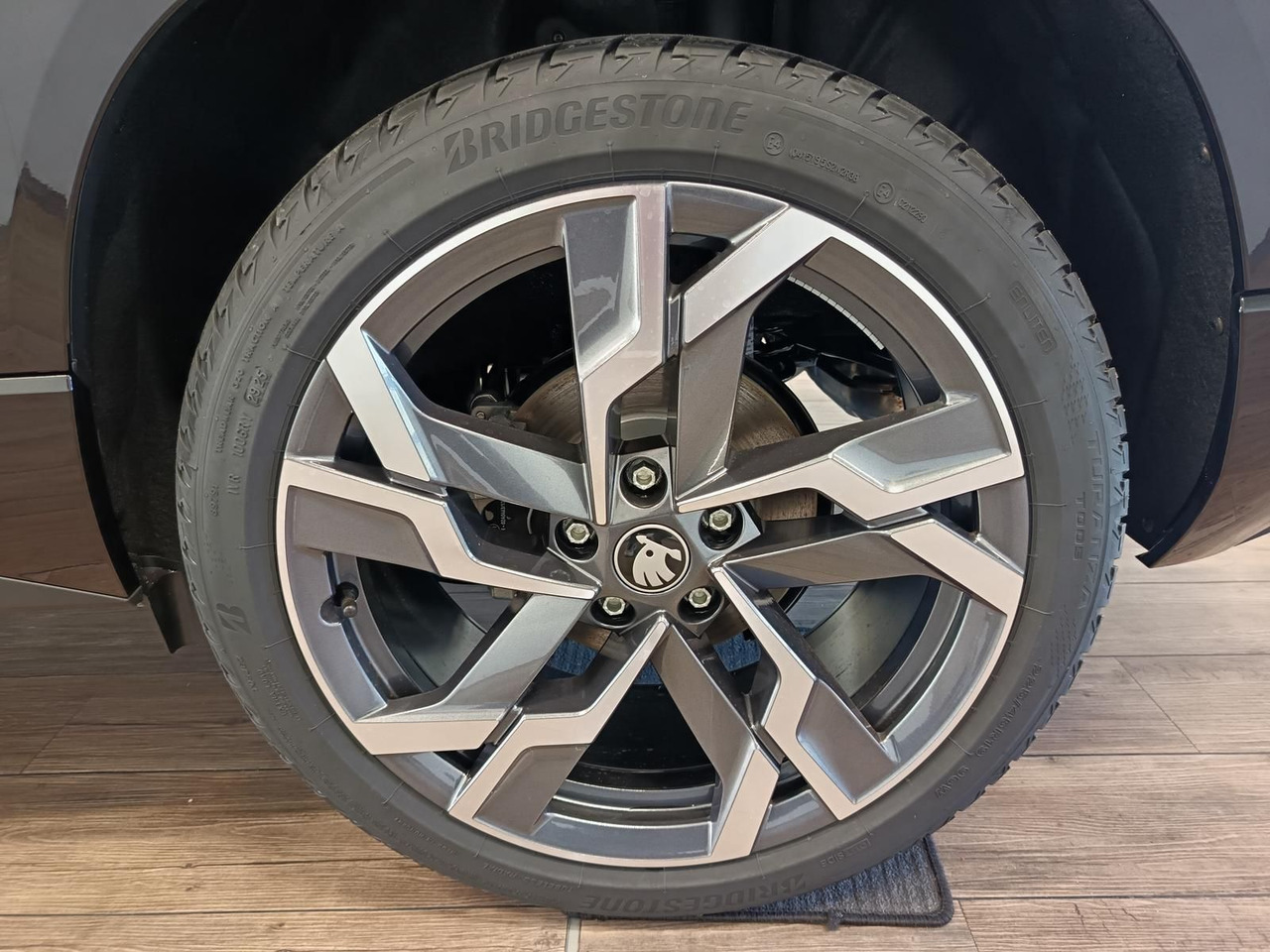 SUV Skoda Karoq Sportline 2,0 TDI 4x4*AHK*PSD*STD.HZG*DCC*: photos 25