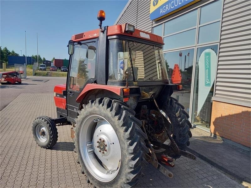 Case IH 695 XL - Tracteur agricole: photos 4 Case IH 695 XL - Tracteur agricole: photos 4