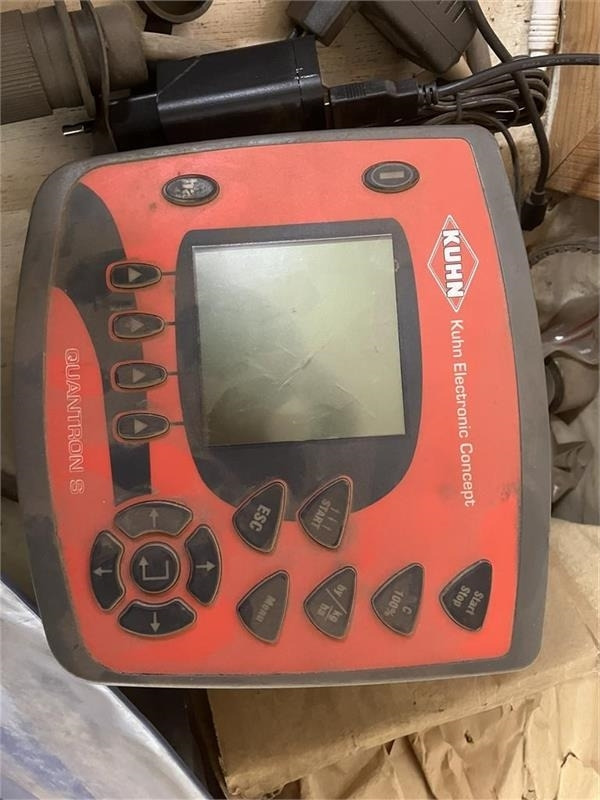 Kuhn Venta NC 4000 Combiliner - Combiné de semis: photos 4 Kuhn Venta NC 4000 Combiliner - Combiné de semis: photos 4