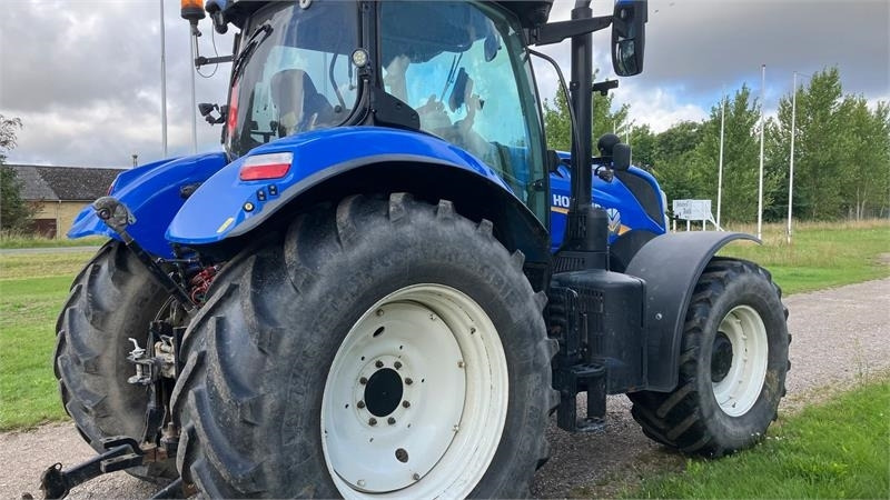 New Holland T7.175 Auto Command - Tracteur agricole: photos 5 New Holland T7.175 Auto Command - Tracteur agricole: photos 5