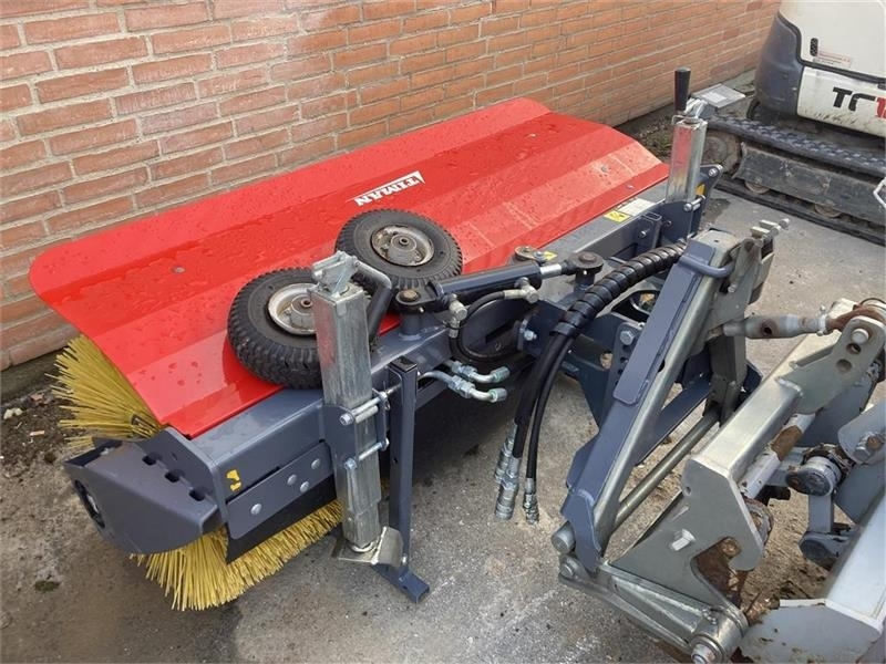 Tracteur communal Timan Tool-Trac 245: photos 8