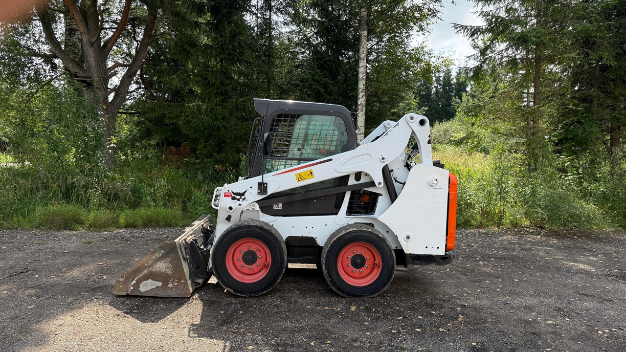 BOBCAT S530 - Mini chargeuse: photos 2 BOBCAT S530 - Mini chargeuse: photos 2