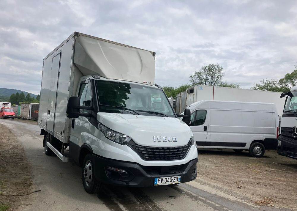 Iveco DAILY 35C16 kontener kurierka 3.0 silnik - Fourgon grand volume: photos 2 Iveco DAILY 35C16 kontener kurierka 3.0 silnik - Fourgon grand volume: photos 2