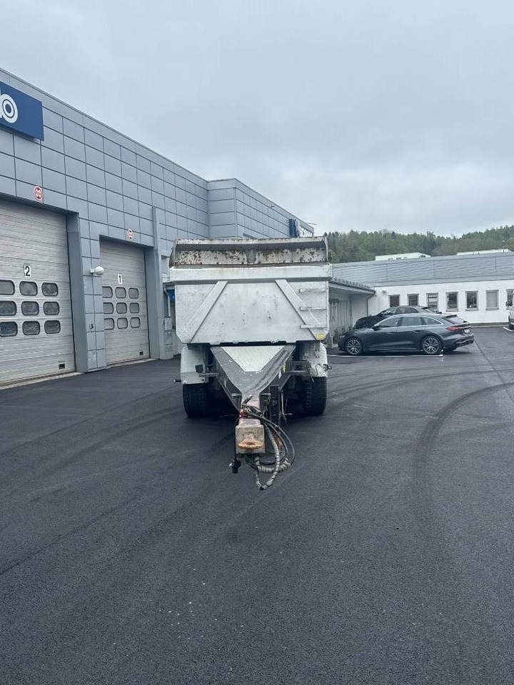 Istrail TN-144 3-axlig Dumperkärra - Remorque benne: photos 2 Istrail TN-144 3-axlig Dumperkärra - Remorque benne: photos 2