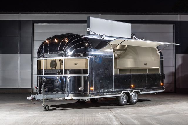 Airstream Style Mirage IN STOCK Mirage - Remorque magasin: photos 2 Airstream Style Mirage IN STOCK Mirage - Remorque magasin: photos 2