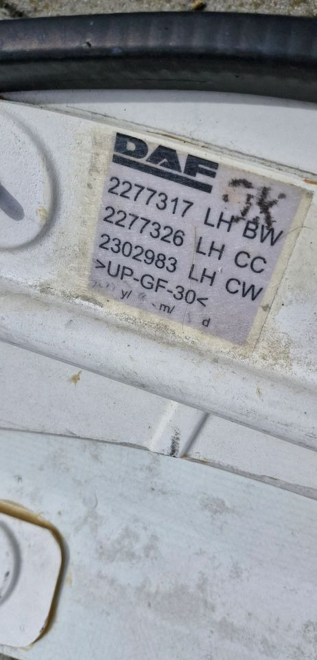 DAF XD NGD SPOILER OWIEWKA KLIN KOSA L/P NOWY 2277317 2277318 - Aérodynamique/ Spoilers pour Camion: photos 3 DAF XD NGD SPOILER OWIEWKA KLIN KOSA L/P NOWY 2277317 2277318 - Aérodynamique/ Spoilers pour Camion: photos 3