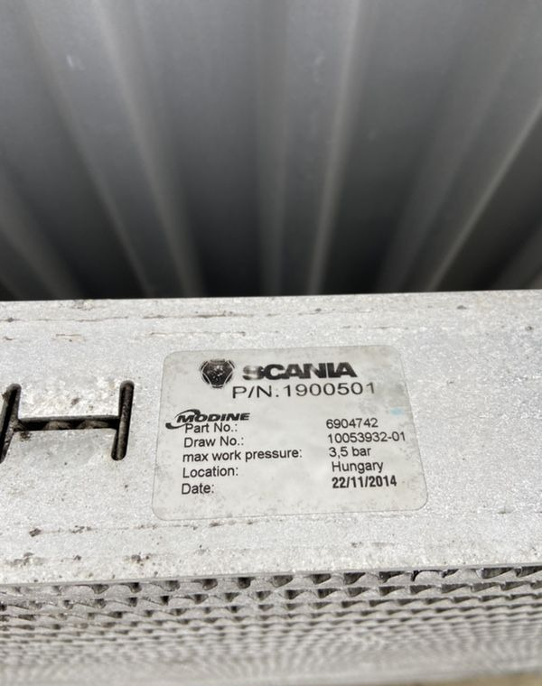 Intercooler Scania G euro 6 chłodnica powietrza 1902444 - Intercooler pour Camion: photos 3 Intercooler Scania G euro 6 chłodnica powietrza 1902444 - Intercooler pour Camion: photos 3