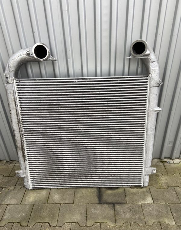 Intercooler Scania G euro 6 chłodnica powietrza 1902444 - Intercooler pour Camion: photos 2 Intercooler Scania G euro 6 chłodnica powietrza 1902444 - Intercooler pour Camion: photos 2