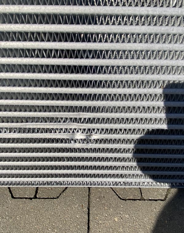 Intercooler Scania S NGS chłodnica powietrza 2022 rok 2861478 - Intercooler pour Camion: photos 3 Intercooler Scania S NGS chłodnica powietrza 2022 rok 2861478 - Intercooler pour Camion: photos 3