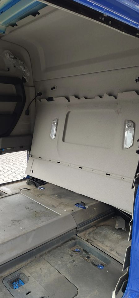 KABINA SCANIA R S CR20 - Cabine pour Camion: photos 5 KABINA SCANIA R S CR20 - Cabine pour Camion: photos 5