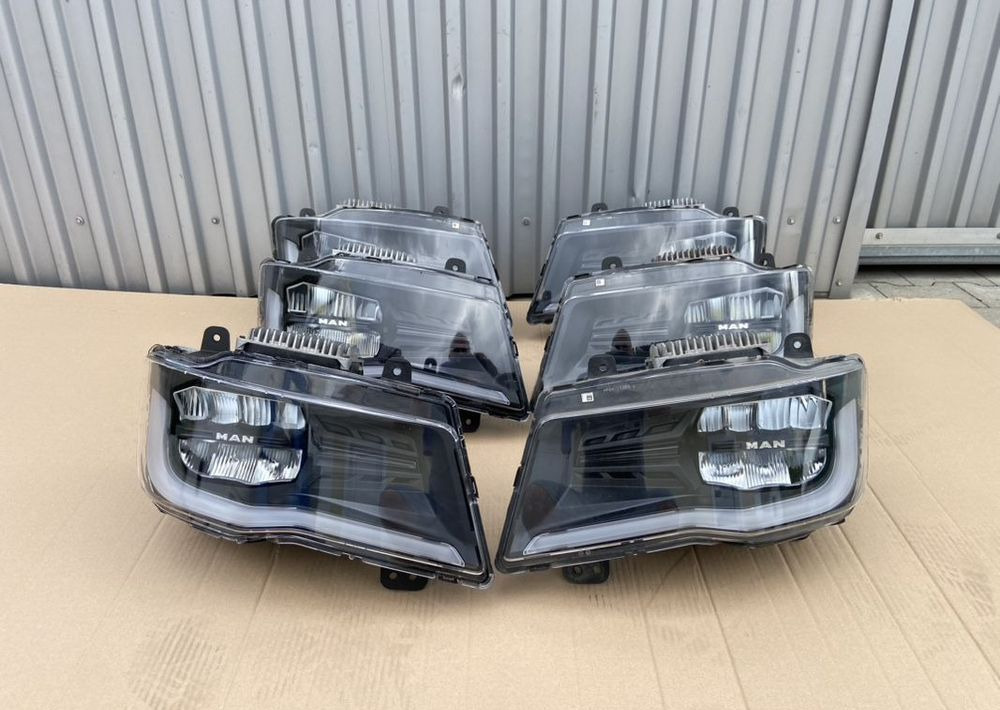 Lampa LED MAN TG3 TGX nowy model reflektor - Lumière/ Éclairage pour Camion: photos 1 Lampa LED MAN TG3 TGX nowy model reflektor - Lumière/ Éclairage pour Camion: photos 1