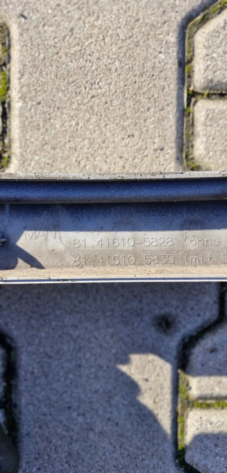 MAN TG3 TGX OKULAR LAMPY NAROŻNIK POSZYCIE ZDERZAKA PRAWY - Carrosserie et extérieur: photos 3 MAN TG3 TGX OKULAR LAMPY NAROŻNIK POSZYCIE ZDERZAKA PRAWY - Carrosserie et extérieur: photos 3