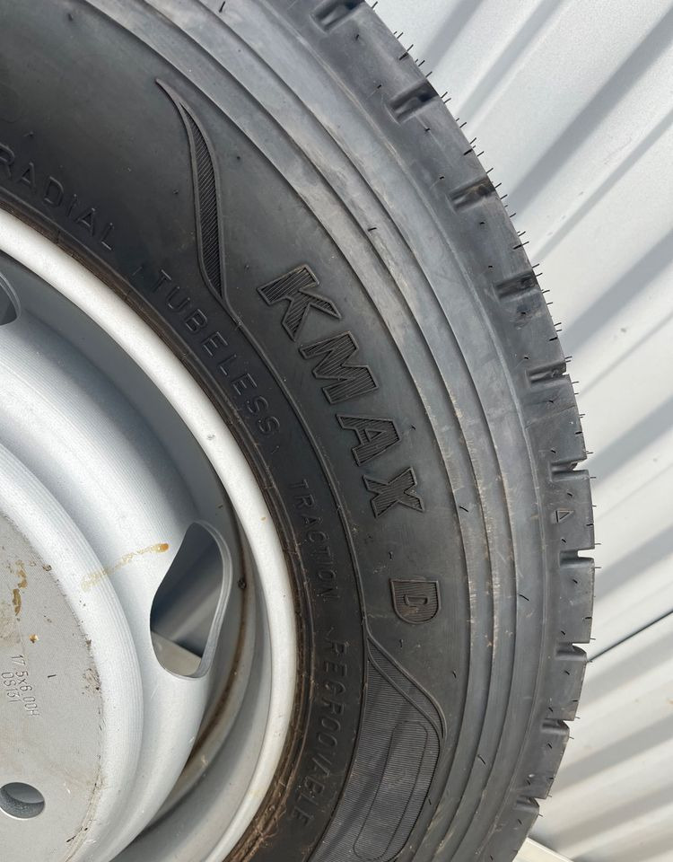 NOWE koło opona Goodyear KMAX D 215/75R 17.5 - Pneus et jantes pour Camion: photos 3 NOWE koło opona Goodyear KMAX D 215/75R 17.5 - Pneus et jantes pour Camion: photos 3