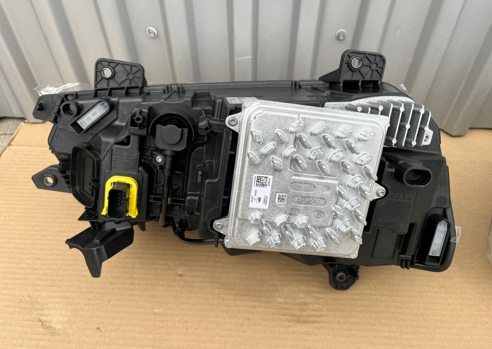 NOWE lampy LED DAF XG XG+ XF reflektor oryginał lampa NOWA - Lumière/ Éclairage pour Camion: photos 5 NOWE lampy LED DAF XG XG+ XF reflektor oryginał lampa NOWA - Lumière/ Éclairage pour Camion: photos 5