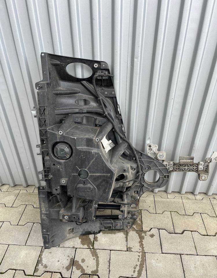 Narożnik zderzaka Mercedes Actros MP4 lampa garnek obudowa halogen - Angle de pare-chocs pour Camion: photos 2 Narożnik zderzaka Mercedes Actros MP4 lampa garnek obudowa halogen - Angle de pare-chocs pour Camion: photos 2