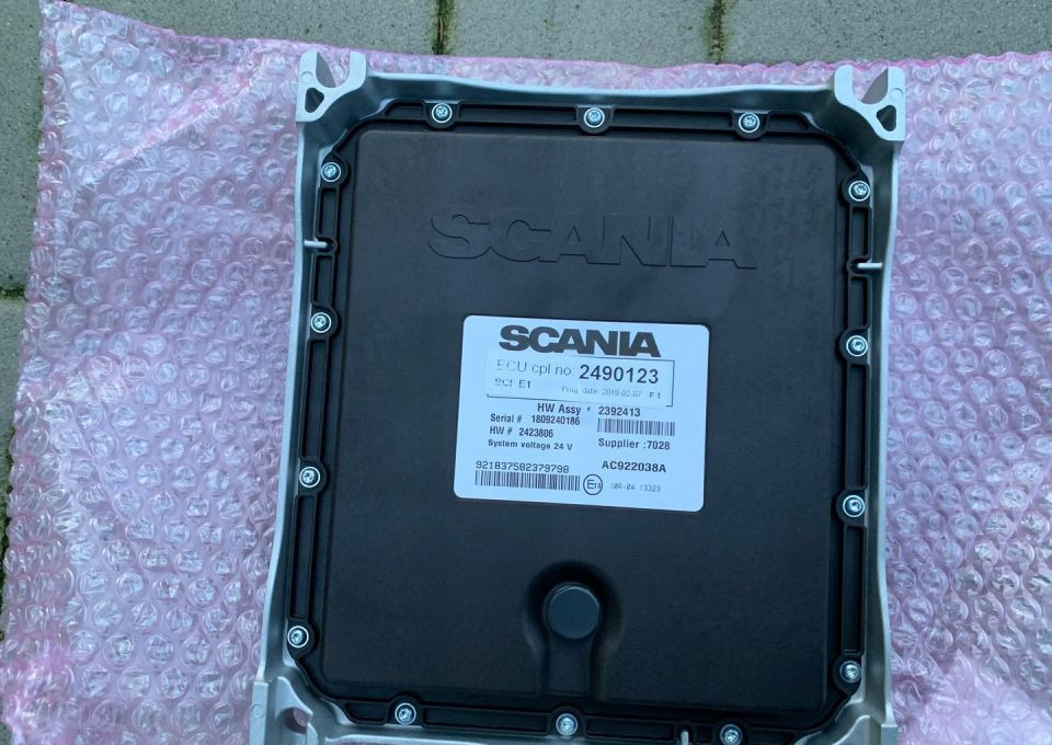 Scania R S komputer sterownik kaseta NOWY NGS NTG - Bloc de gestion pour Camion: photos 1 Scania R S komputer sterownik kaseta NOWY NGS NTG - Bloc de gestion pour Camion: photos 1