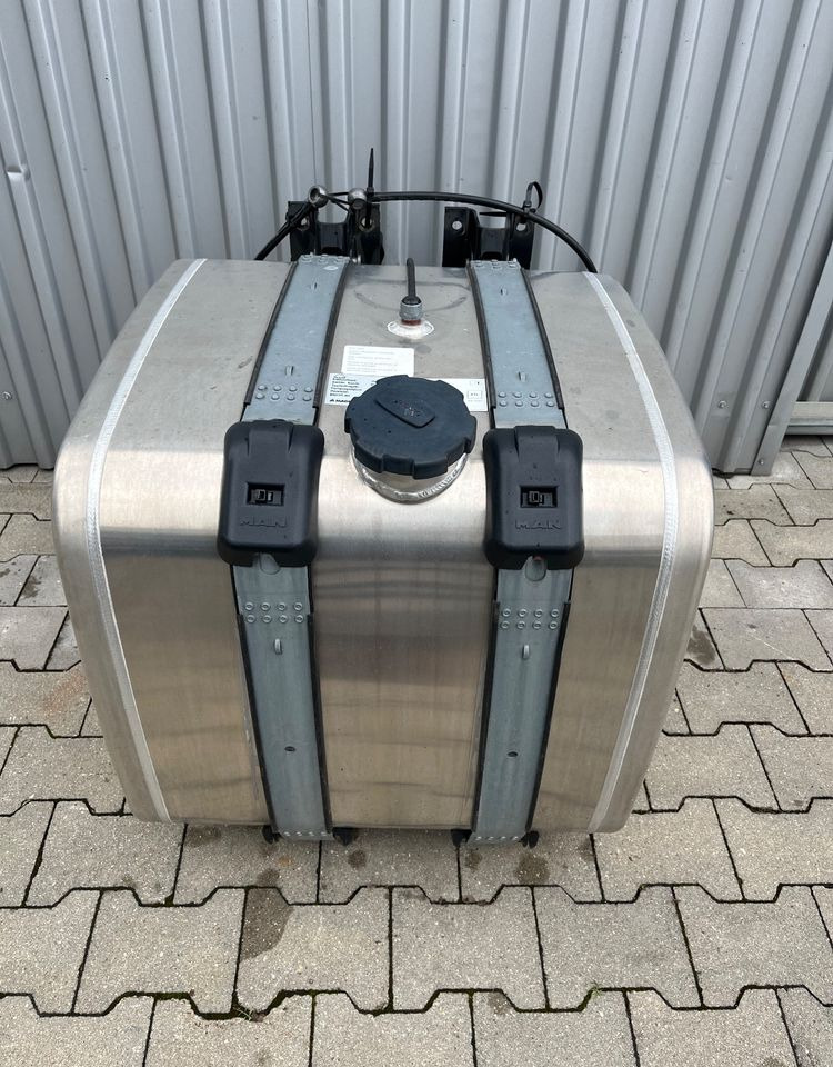 Réservoir de carburant pour Camion Zbiornik paliwa MAN TGX TGS 250 litrów kompletny: photos 1