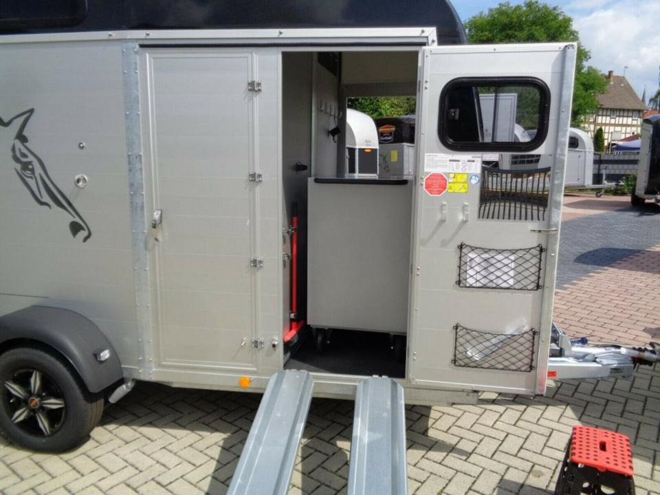 Van chevaux Böckmann Pferdeanhänger Big Portax WCF Videokamera: photos 17