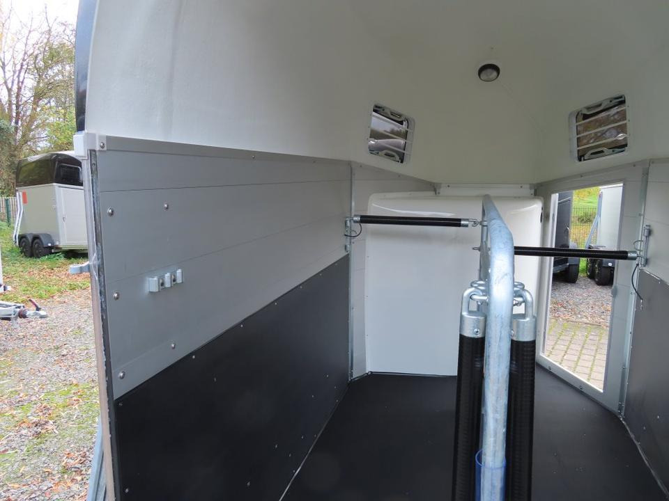 Böckmann Pferdeanhänger, Champion, Esprit, Sattelkammer, 100 km/h - Van chevaux: photos 5 Böckmann Pferdeanhänger, Champion, Esprit, Sattelkammer, 100 km/h - Van chevaux: photos 5