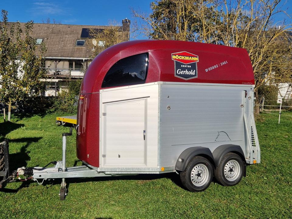 Böckmann Pferdeanhänger Champion R, SaKa., 100 km/h - Van chevaux: photos 1 Böckmann Pferdeanhänger Champion R, SaKa., 100 km/h - Van chevaux: photos 1