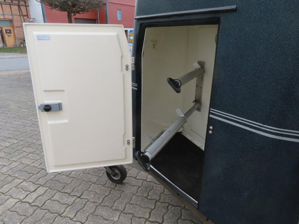 Böckmann Pferdeanhänger, Comfort, Alub. Sattelk. 100 km/h - Van chevaux: photos 2 Böckmann Pferdeanhänger, Comfort, Alub. Sattelk. 100 km/h - Van chevaux: photos 2