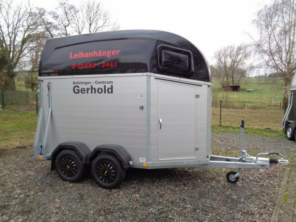 Böckmann Pferdeanhänger zu VERMIETEN Leihanhänger ab 55€/Tag - Van chevaux: photos 1 Böckmann Pferdeanhänger zu VERMIETEN Leihanhänger ab 55€/Tag - Van chevaux: photos 1
