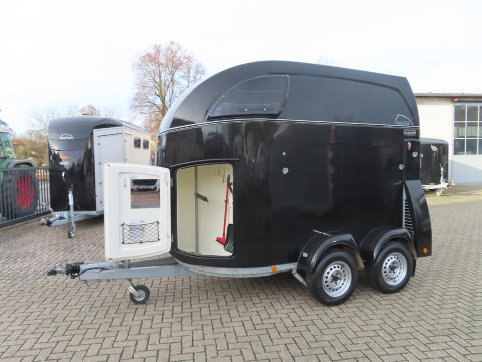 Pferdeanhänger Böckmann Master, Aluboden Sattelkammer 100 Km/h - Van chevaux: photos 5 Pferdeanhänger Böckmann Master, Aluboden Sattelkammer 100 Km/h - Van chevaux: photos 5