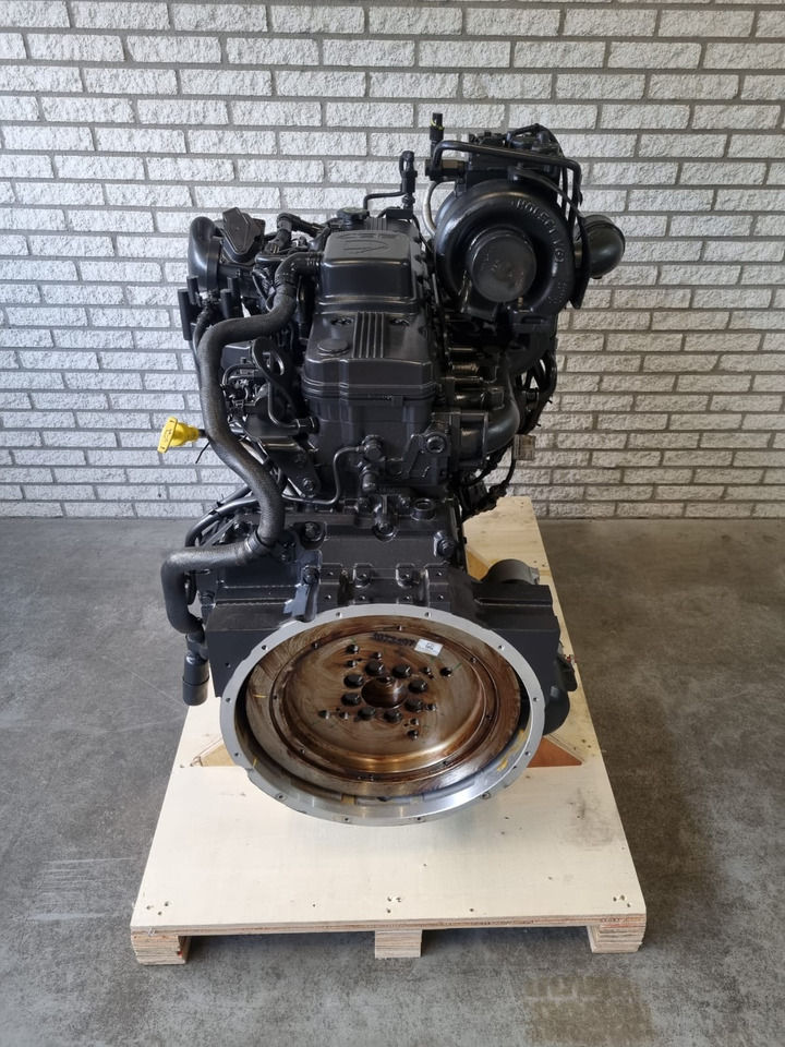 Cummins B6.7 stage 5 CM2350 CPL4834 - Moteur pour Pelle de manutention: photos 5 Cummins B6.7 stage 5 CM2350 CPL4834 - Moteur pour Pelle de manutention: photos 5