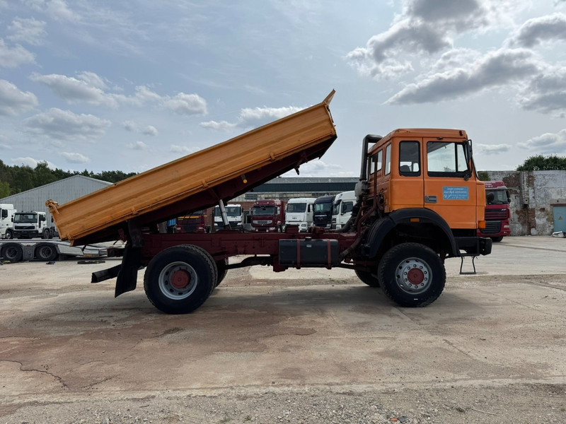 Iveco Magirus 170 - 23 (4X4 / GRAND PONT / LAMES / POMPE MANUELLE) - Camion benne: photos 4 Iveco Magirus 170 - 23 (4X4 / GRAND PONT / LAMES / POMPE MANUELLE) - Camion benne: photos 4