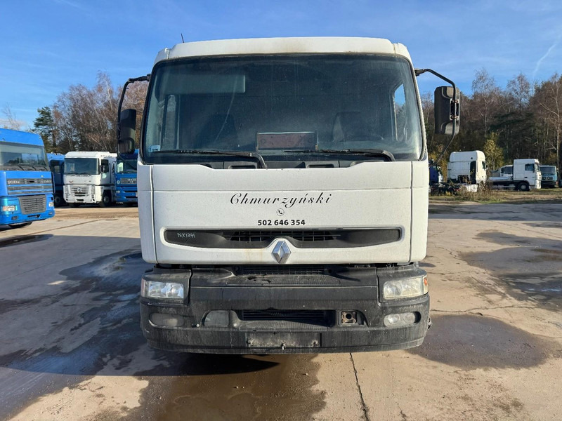 Renault Premium 250 (11.000 L / GRAND PONT / POMPE MANUELLE / BOITE MANUELLE) - Camion vidangeur: photos 2 Renault Premium 250 (11.000 L / GRAND PONT / POMPE MANUELLE / BOITE MANUELLE) - Camion vidangeur: photos 2