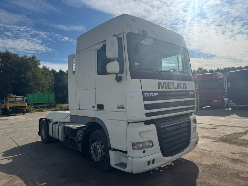 DAF 105 XF 460 Space Cab (MANUAL GEARBOX / BOITE MANUELLE) - Tracteur routier: photos 3 DAF 105 XF 460 Space Cab (MANUAL GEARBOX / BOITE MANUELLE) - Tracteur routier: photos 3
