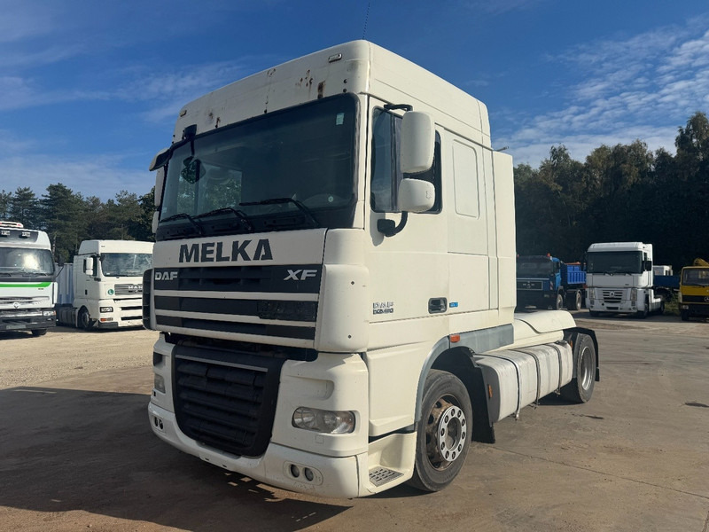 DAF 105 XF 460 Space Cab (MANUAL GEARBOX / BOITE MANUELLE) - Tracteur routier: photos 1 DAF 105 XF 460 Space Cab (MANUAL GEARBOX / BOITE MANUELLE) - Tracteur routier: photos 1