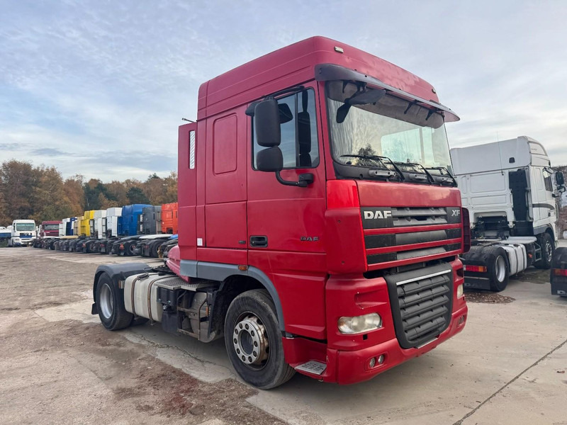 DAF 105 XF 460 Space Cab (MANUAL GEARBOX / BOITE MANUELLE / PERFECT !!!) - Tracteur routier: photos 3 DAF 105 XF 460 Space Cab (MANUAL GEARBOX / BOITE MANUELLE / PERFECT !!!) - Tracteur routier: photos 3