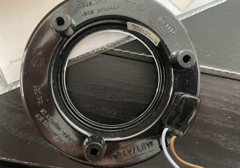 Scania New Century - Feu arrière pour Camion: photos 2 Scania New Century - Feu arrière pour Camion: photos 2