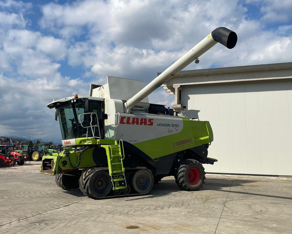 CLAAS MIETITREBBIA LEXION 570TT - Moissonneuse-batteuse: photos 1 CLAAS MIETITREBBIA LEXION 570TT - Moissonneuse-batteuse: photos 1