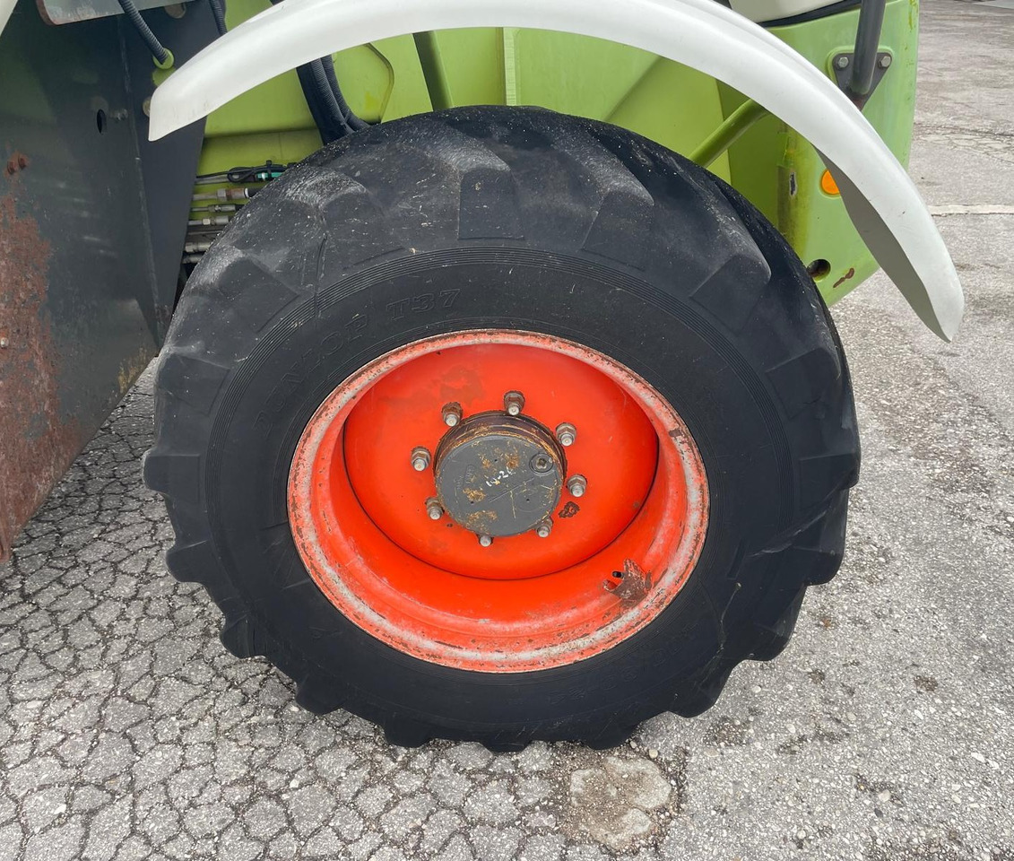 CLAAS TELESCOPICO TARGO K 70 - Chariot télescopique: photos 5 CLAAS TELESCOPICO TARGO K 70 - Chariot télescopique: photos 5