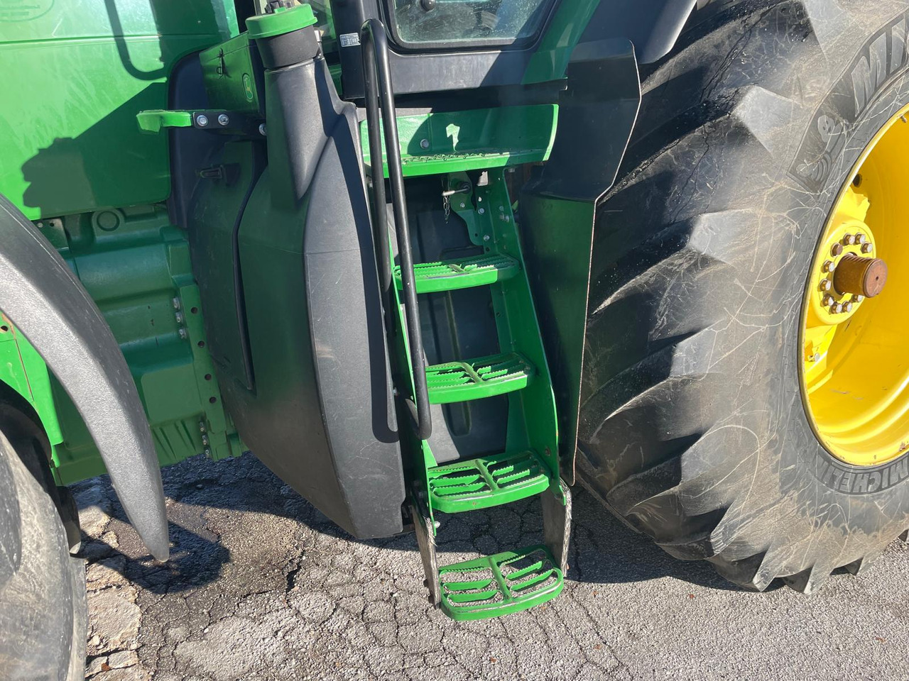 JOHN DEERE 8370 R - Tracteur agricole: photos 5 JOHN DEERE 8370 R - Tracteur agricole: photos 5