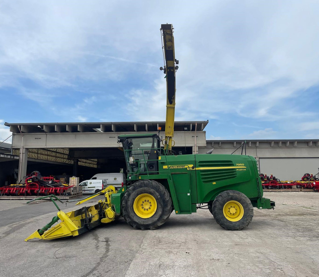 JOHN DEERE TRINCIA 7950 - Ensileuse: photos 5 JOHN DEERE TRINCIA 7950 - Ensileuse: photos 5