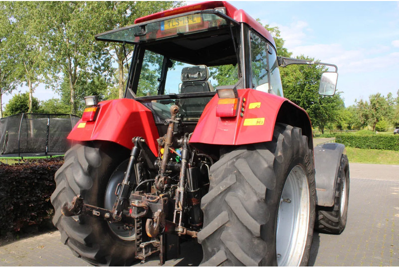 Case IH CS 150 met fronthef en front pto - Tracteur agricole: photos 4 Case IH CS 150 met fronthef en front pto - Tracteur agricole: photos 4