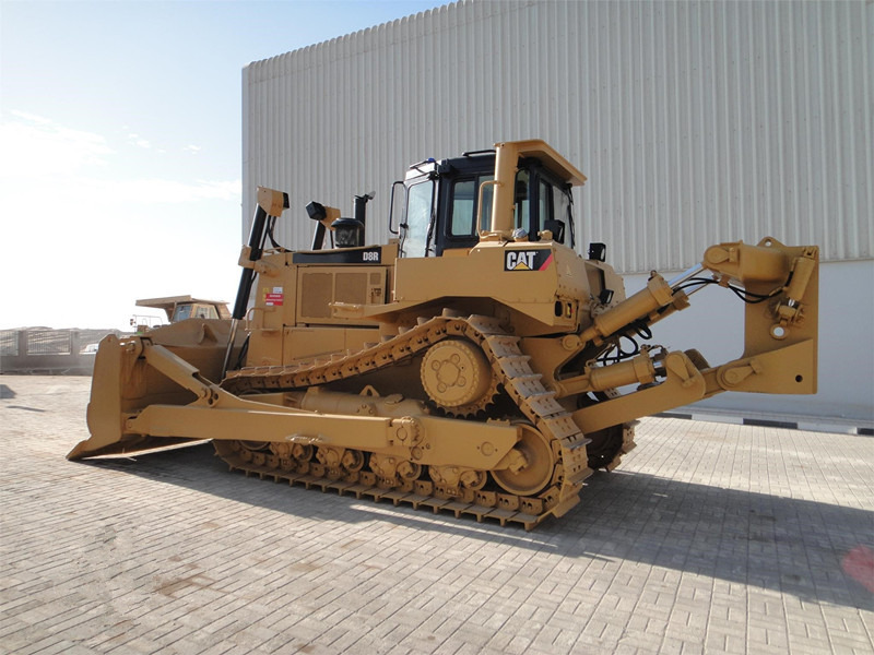 CATERPILLAR D8R - Bulldozer: photos 4 CATERPILLAR D8R - Bulldozer: photos 4