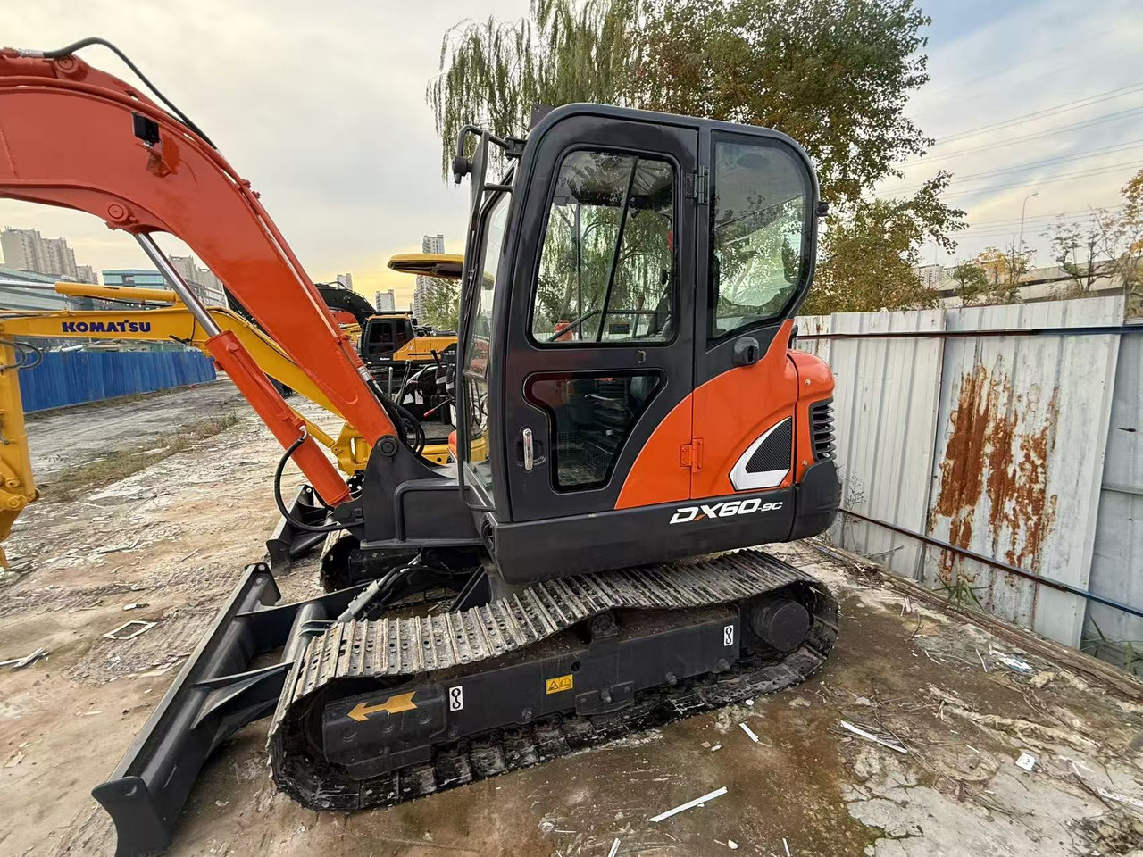 DOOSAN Used large Doosan DX60 excavators, original DX60 used excavators, 6-ton DX60 hydraulic excavators, best-selling at low prices. - Mini pelle: photos 4 DOOSAN Used large Doosan DX60 excavators, original DX60 used excavators, 6-ton DX60 hydraulic excavators, best-selling at low prices. - Mini pelle: photos 4