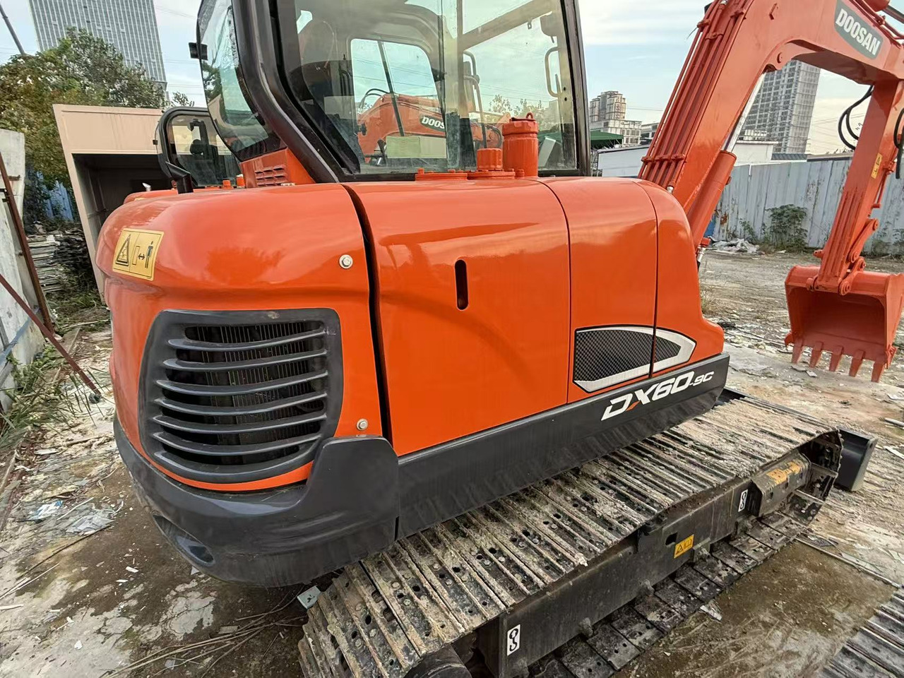 DOOSAN Used large Doosan DX60 excavators, original DX60 used excavators, 6-ton DX60 hydraulic excavators, best-selling at low prices. - Mini pelle: photos 2 DOOSAN Used large Doosan DX60 excavators, original DX60 used excavators, 6-ton DX60 hydraulic excavators, best-selling at low prices. - Mini pelle: photos 2