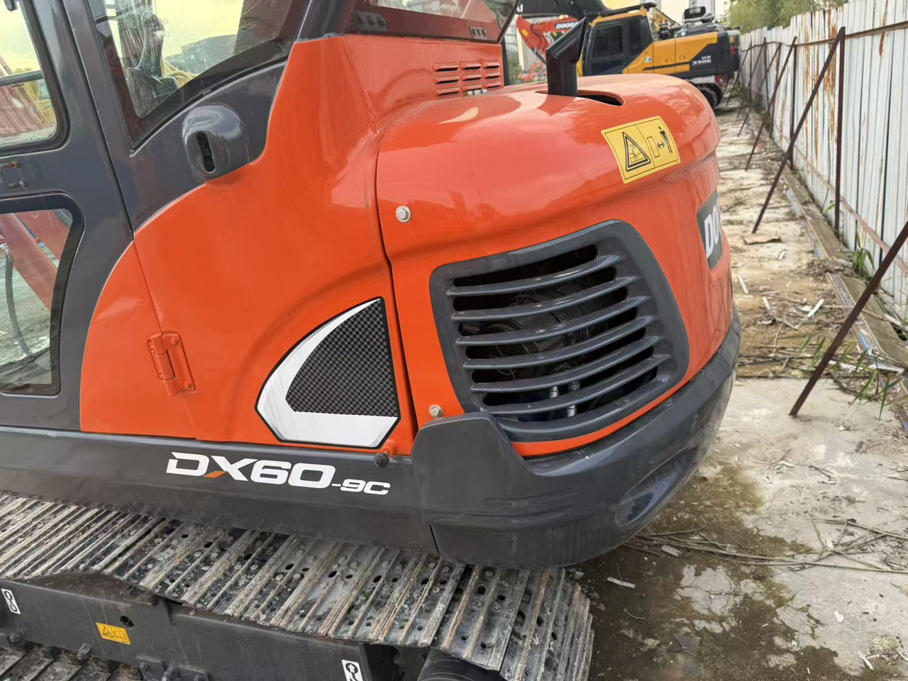 DOOSAN Used large Doosan DX60 excavators, original DX60 used excavators, 6-ton DX60 hydraulic excavators, best-selling at low prices. - Mini pelle: photos 3 DOOSAN Used large Doosan DX60 excavators, original DX60 used excavators, 6-ton DX60 hydraulic excavators, best-selling at low prices. - Mini pelle: photos 3