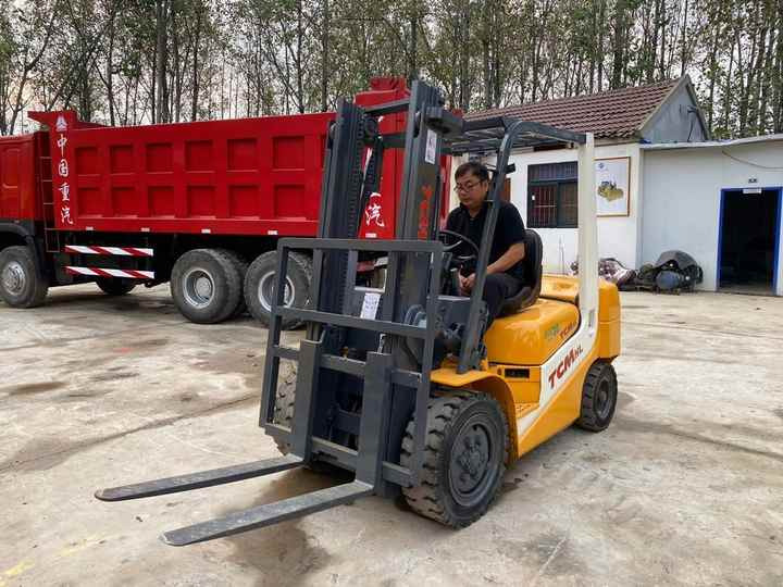 Japanese Forklifts Telehandler Used TCM Forklift Diesel Forklift 3Ton Pallet Truck - Chariot élévateur: photos 5 Japanese Forklifts Telehandler Used TCM Forklift Diesel Forklift 3Ton Pallet Truck - Chariot élévateur: photos 5
