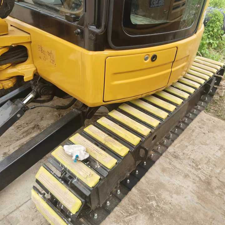 Mini Caterpillar 303.5E Excavator for Sale Second Hand Original Caterpillar 3tons Excavator in Sale - Pelle: photos 4 Mini Caterpillar 303.5E Excavator for Sale Second Hand Original Caterpillar 3tons Excavator in Sale - Pelle: photos 4