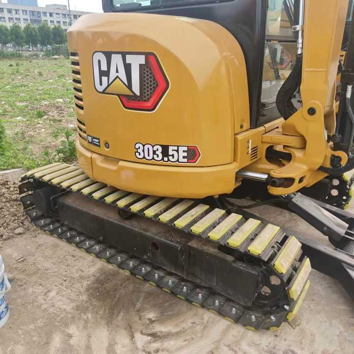 Mini Caterpillar 303.5E Excavator for Sale Second Hand Original Caterpillar 3tons Excavator in Sale - Pelle sur chenille: photos 2 Mini Caterpillar 303.5E Excavator for Sale Second Hand Original Caterpillar 3tons Excavator in Sale - Pelle sur chenille: photos 2